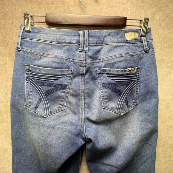 Seven7 High Rise Ankle Skinny Jeans | Size 10 | Embroidered 7 Back Pockets - Picture 5 of 12